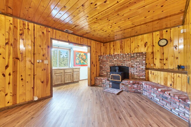 Building Photo - 509 Wallace Ln