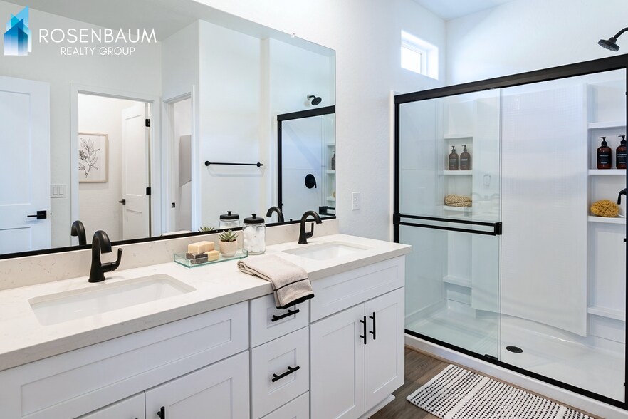 Building Photo - Gorgeous newly built 2-beds, 2-baths home in the new community of South Ranch!