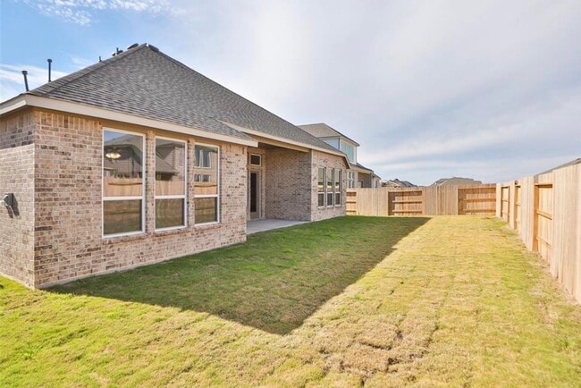 Building Photo - 423 Blue River Trl