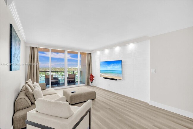 Building Photo - 2501 S Ocean Dr