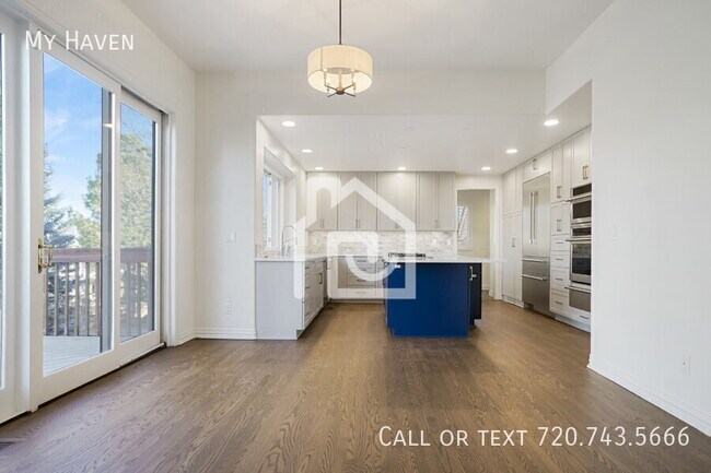 Building Photo - 2064 S Robb Way