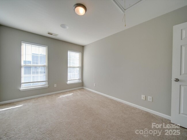 Building Photo - 11628 Eastwind Dr