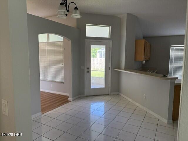 Building Photo - 16 Fernmeadow Ln
