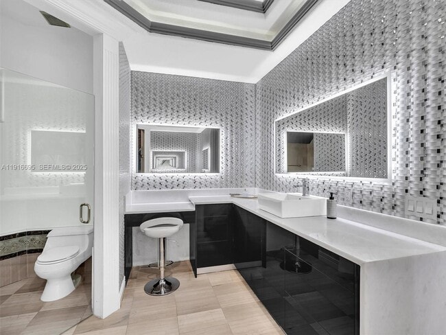 Building Photo - 922 Washington St