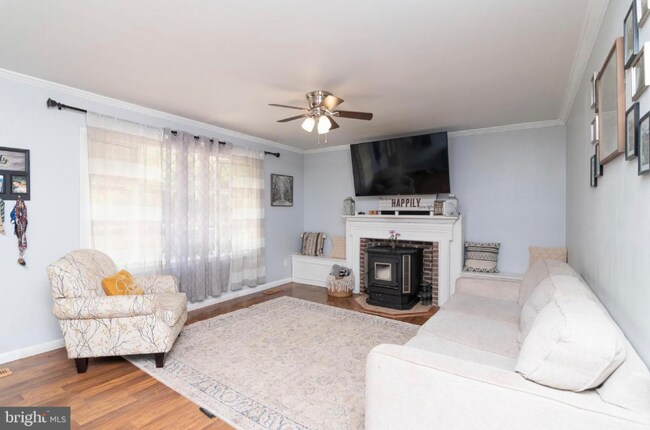 Building Photo - 44 Lexington Dr