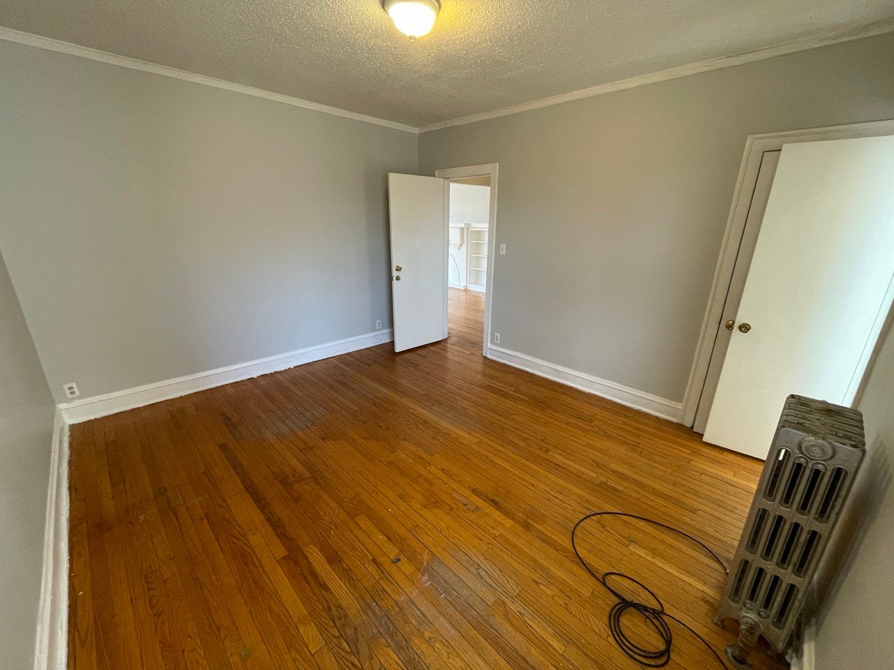 Building Photo - 7931 S Manistee Ave