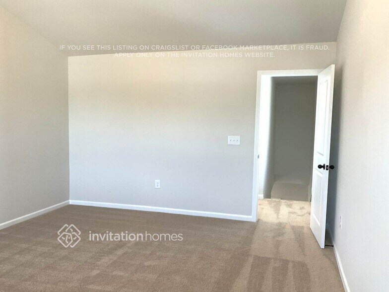 Building Photo - 3339 Fox Hall Dr
