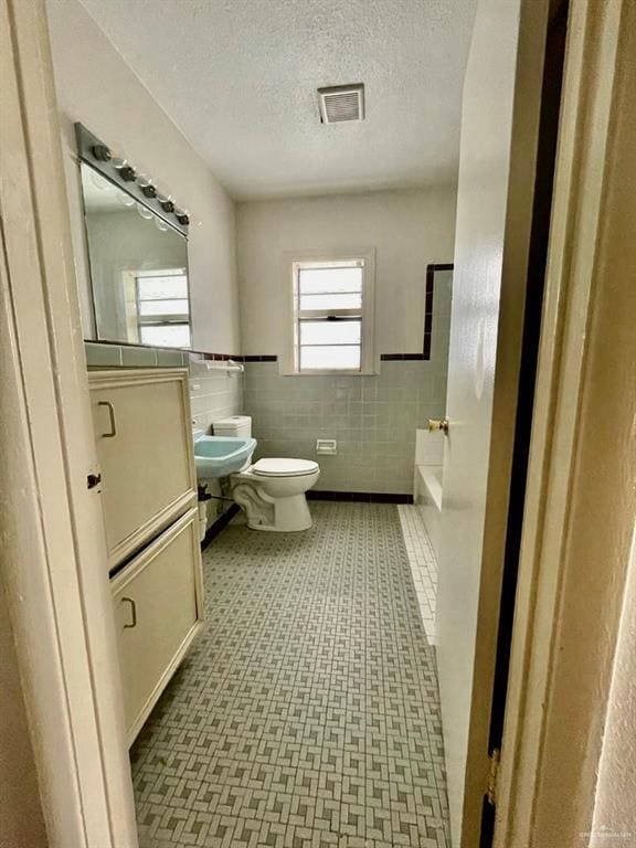 Building Photo - 17 Vine Ave