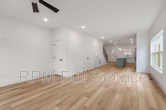 Building Photo - 1715 Heiman St