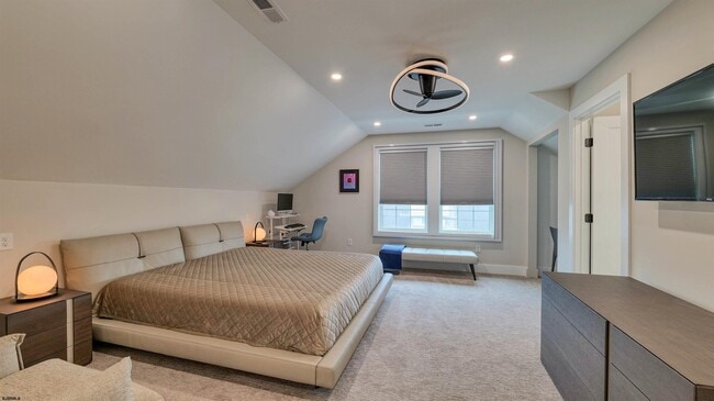 Building Photo - 6223 Winchester Ave