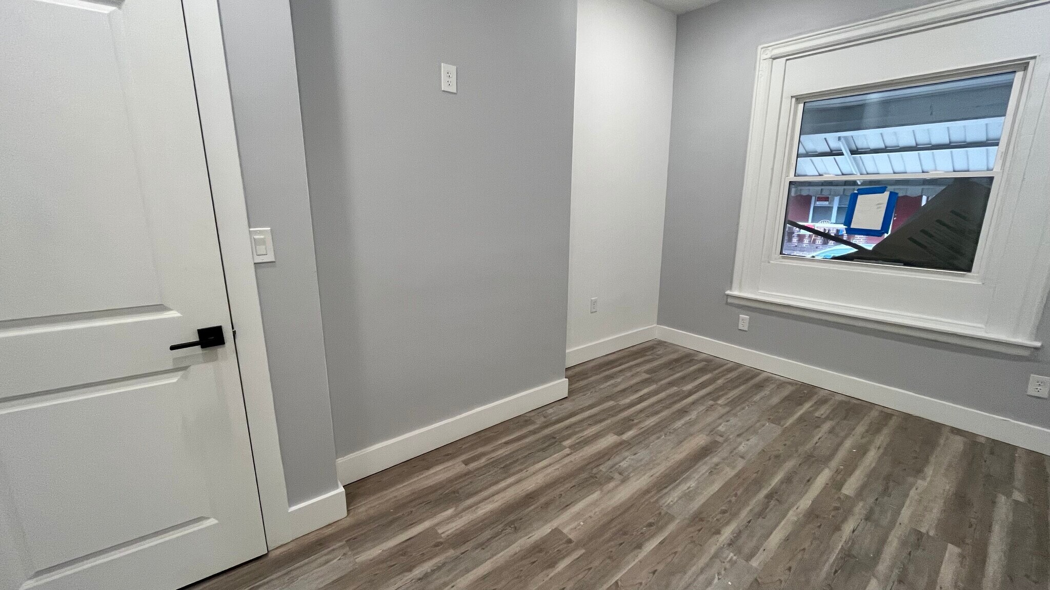 Building Photo - 361 Ophelia St