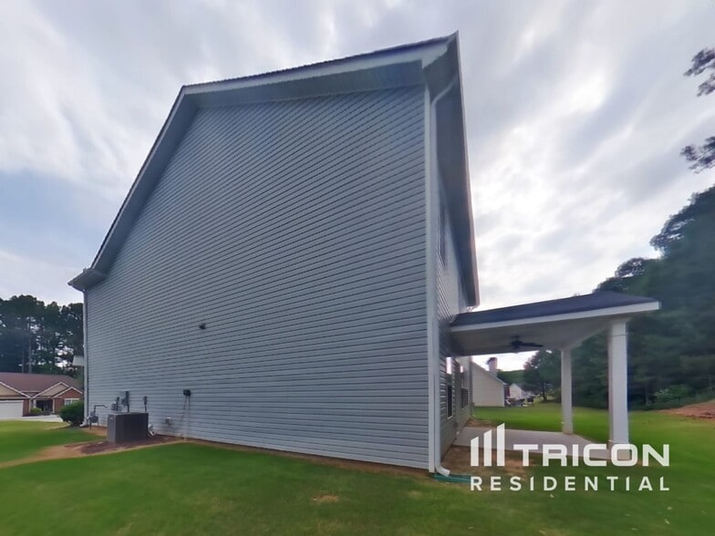 Building Photo - 91 Brooks Cir