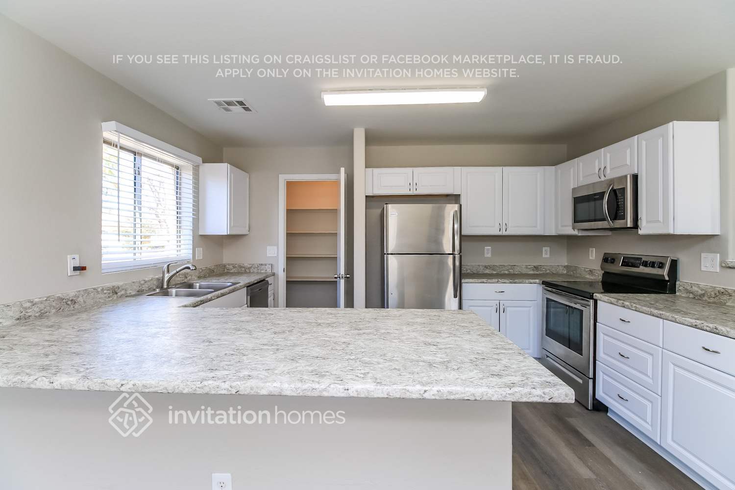 Building Photo - 10613 W Pima St