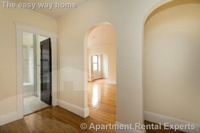 Building Photo - 123 Highland Ave