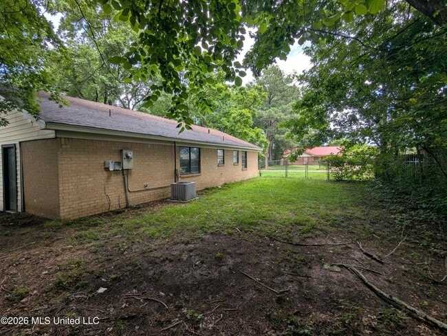 Building Photo - 2905 Brook Cove