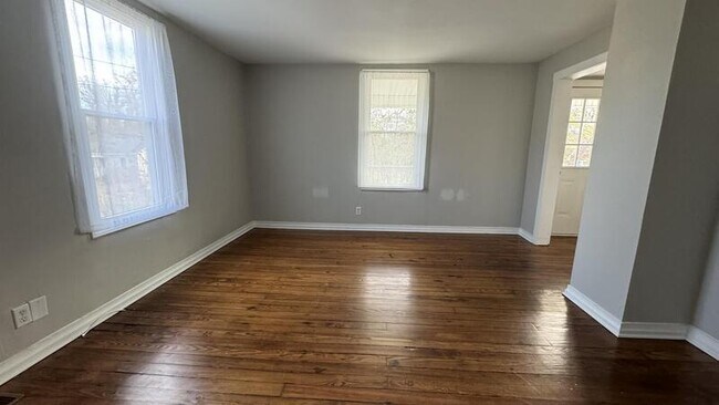 Building Photo - 2302 Dunkirk Ave NE