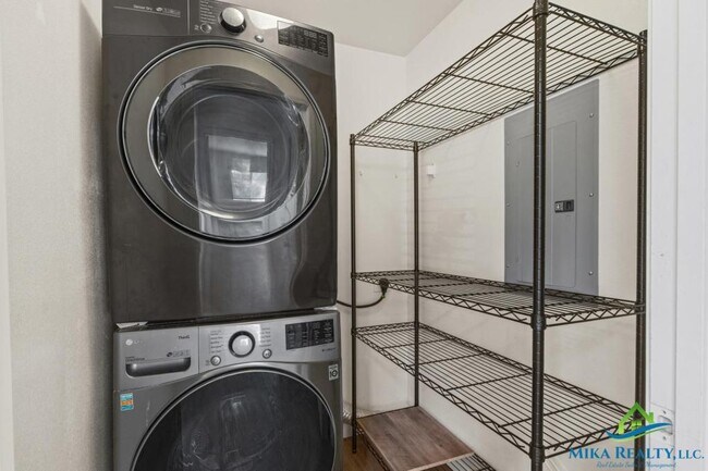 Building Photo - 91-1018-1018 Kaikala St