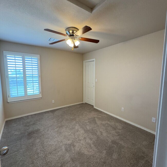 Building Photo - 4 Bedrooms, 3 Baths, a Pool, and Solar Panels!