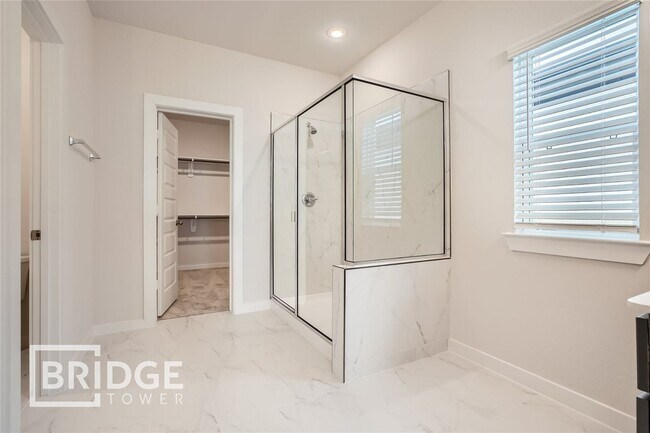 Building Photo - OXFORD-33122 Willow Heights Ln, Magnolia, ...