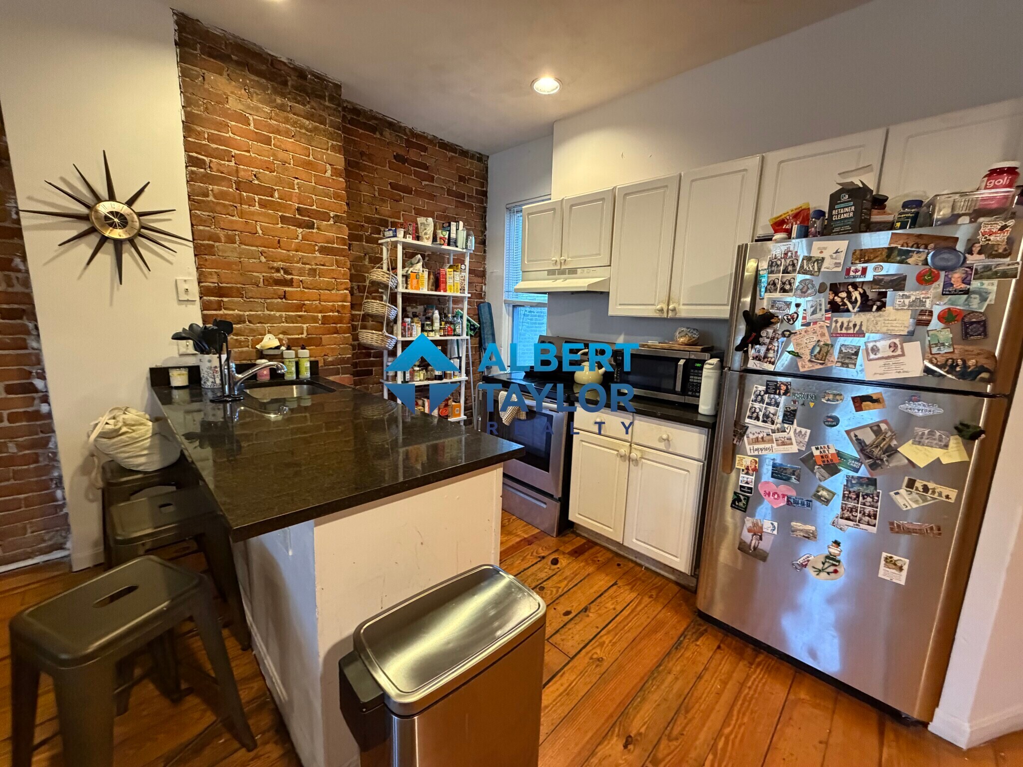 Building Photo - 210 Hemenway St