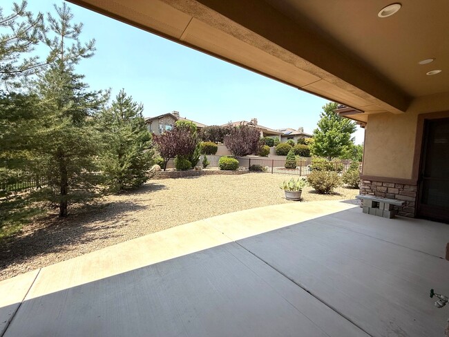 Building Photo - Beautiful home in Prescott Lakes