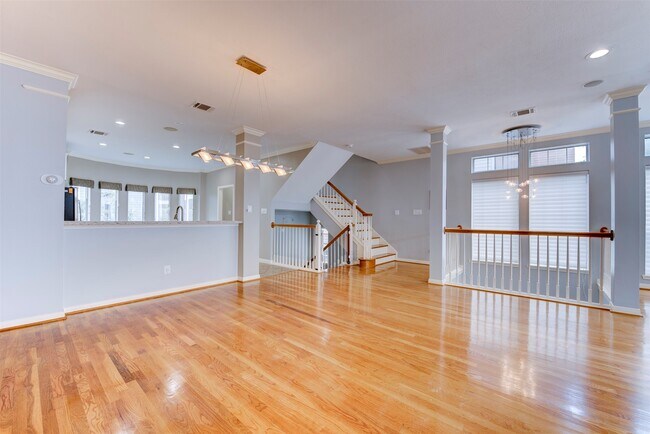Building Photo - 34 Waugh Dr