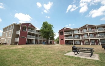 Building Photo - Lightbearers Fayetteville