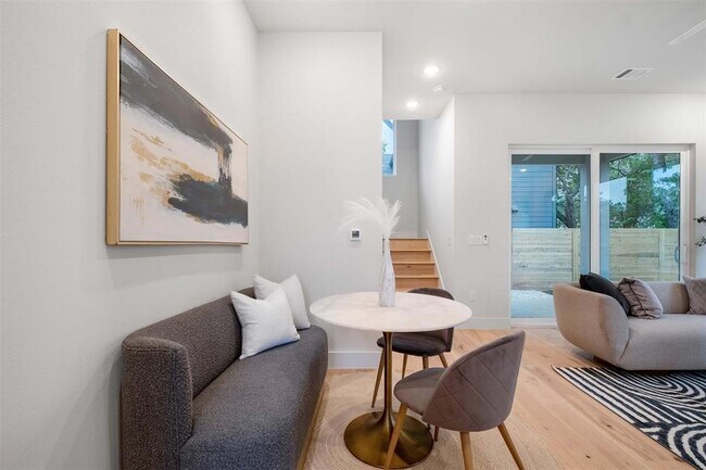 Building Photo - 4513 S 3rd St