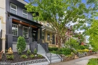 Building Photo - 1129 8th St NE