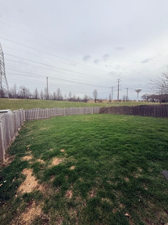 Building Photo - 21339 Earhart Ct