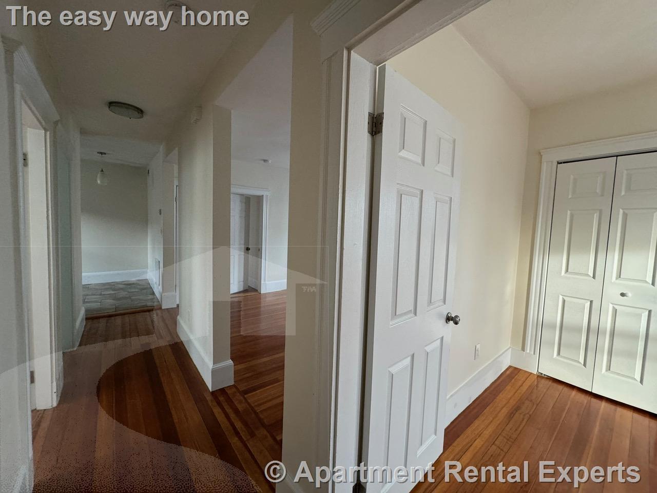 Building Photo - 65 Conwell Ave