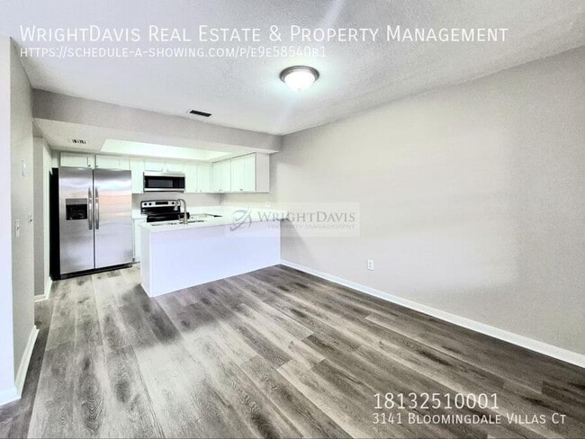 Building Photo - 3141 Bloomingdale Villas Ct