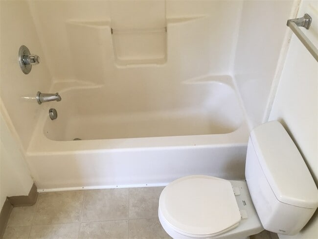 Building Photo - 141 Second St