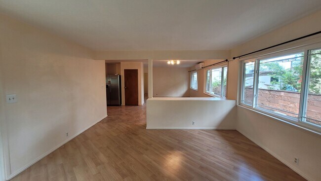 Building Photo - Spacious 5 Bedroom 3 Bath Duplex House w/ 2 car Garage and Gated Driveway in Mililani