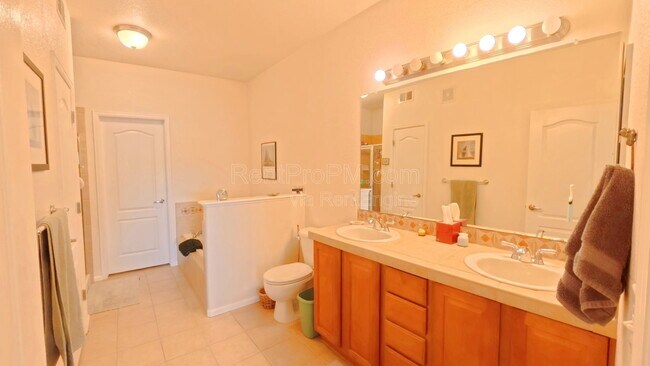 Building Photo - 5002 Northern Lights Dr