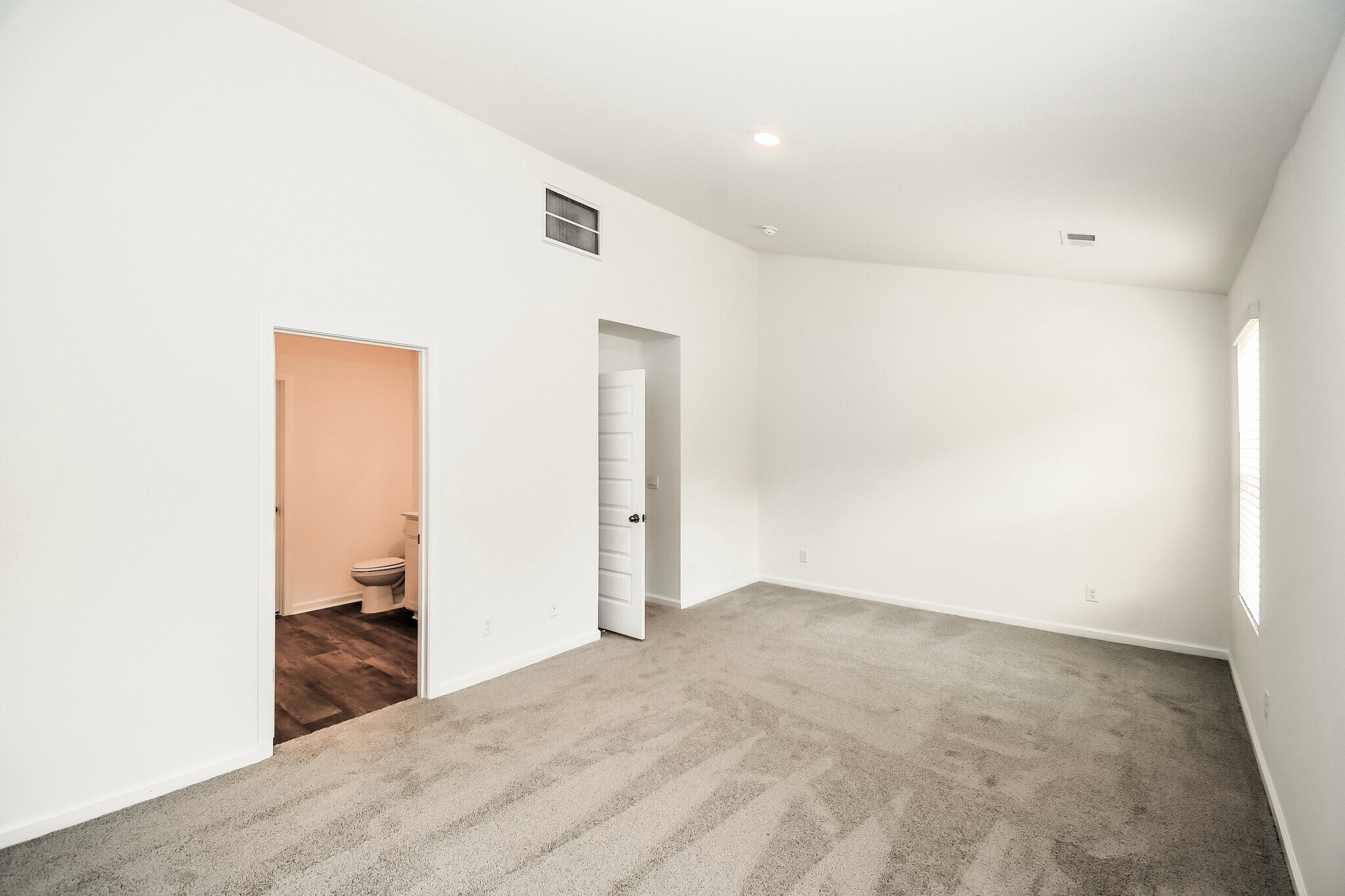 Building Photo - 66 Striker Rd