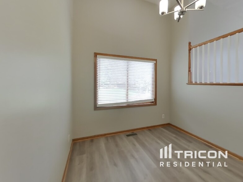 Building Photo - 4350 Thornhill Ln