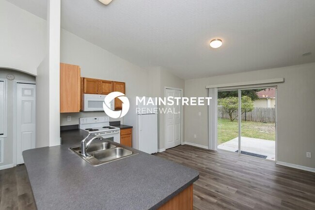 Building Photo - 3 Bedroom Pet-Friendly Home in palm bay, FL with Main Street Renewal