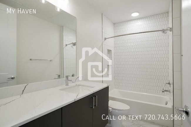 Building Photo - 2876 W 53rd Ave