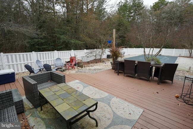 Building Photo - 3727 Village Trail