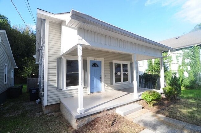 Primary Photo - 202 Beirne Ave NW