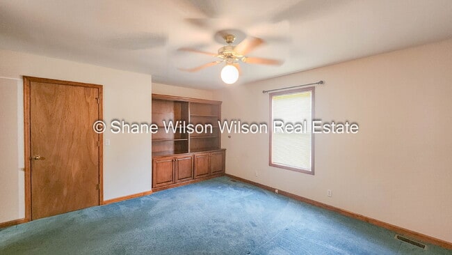 Building Photo - 2 BR / 2BA unit with ALL UTILITIES INCLUDED!!  Move in special! 1/2 off the first month's rent!