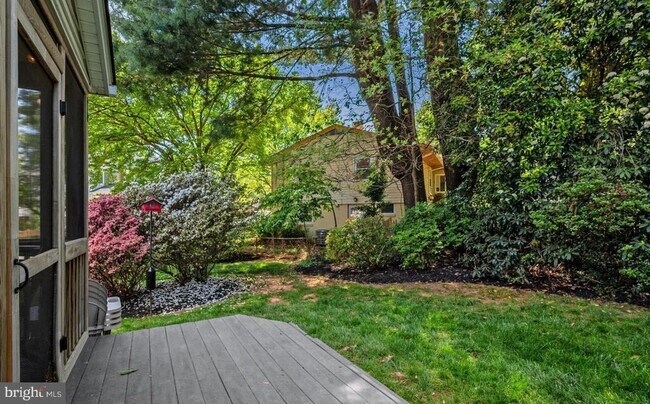 Building Photo - 1109 Hillcrest Dr SW