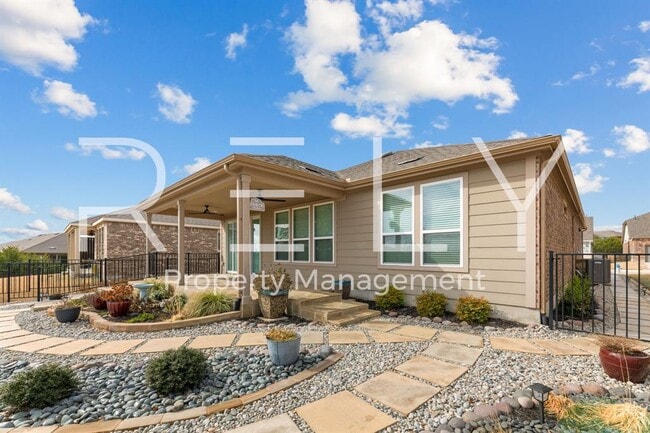 Building Photo - 603 Double Lp St