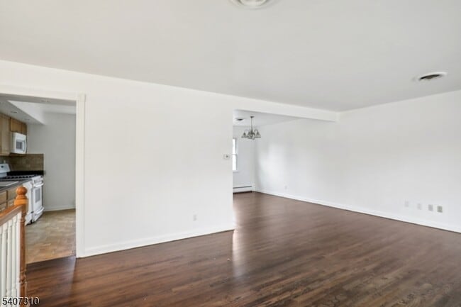 Building Photo - 254 Darlington Ave