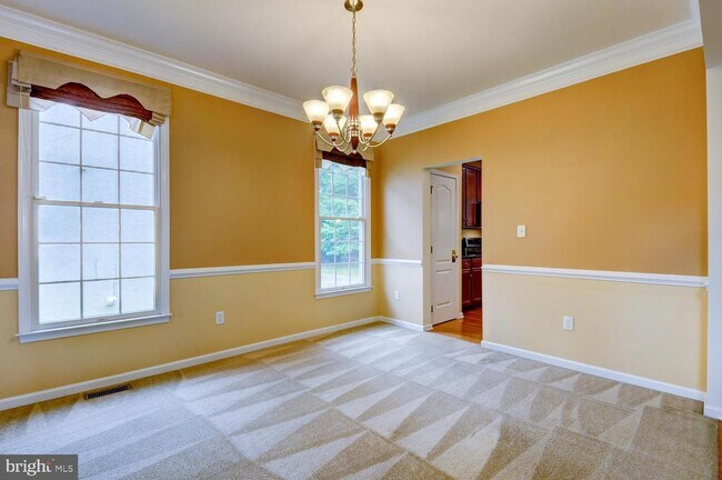 Building Photo - 45 Lockwood Dr