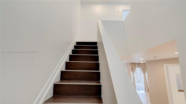 Building Photo - 10953 SW 75th St