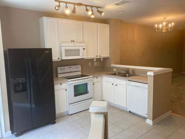 Building Photo - 814 Shropshire Loop