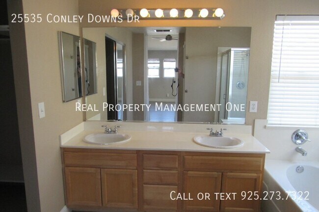 Building Photo - 25535 Conley Downs Dr