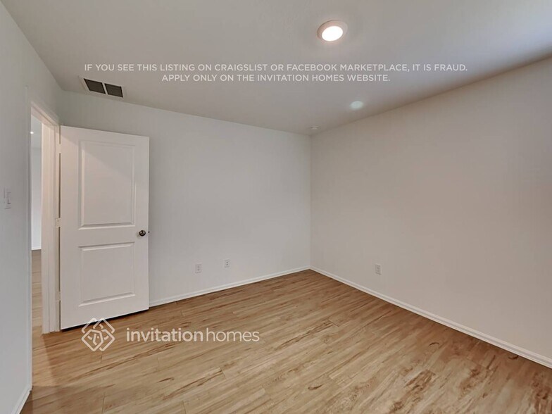 Building Photo - 22263 Stoney Ravine Dr